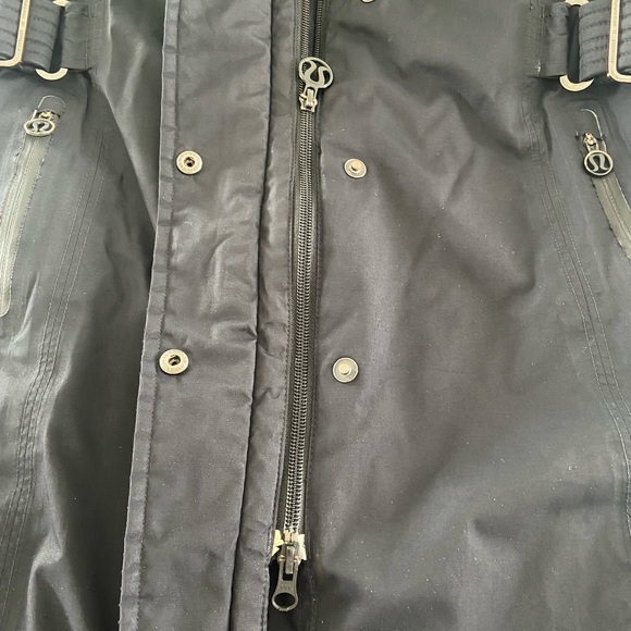 Lululemon Winter Coat Sz4 - Picture 7 of 9
